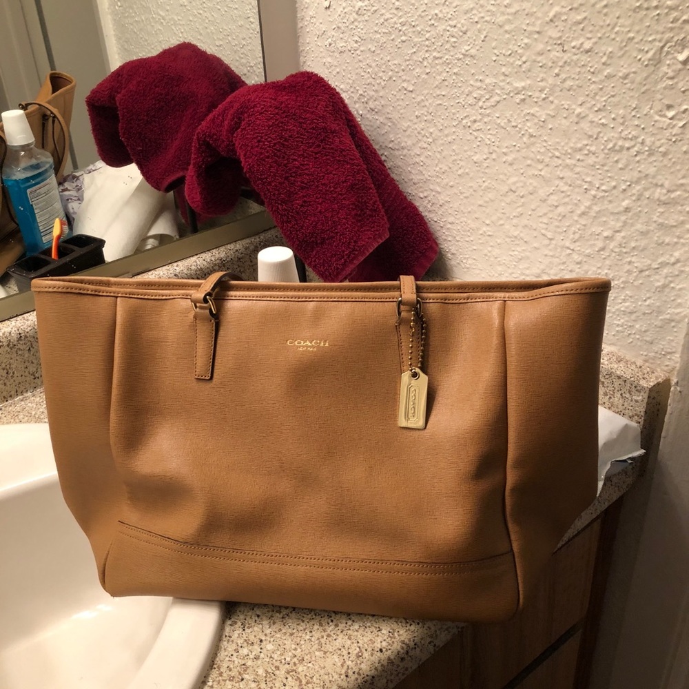 Coach tote